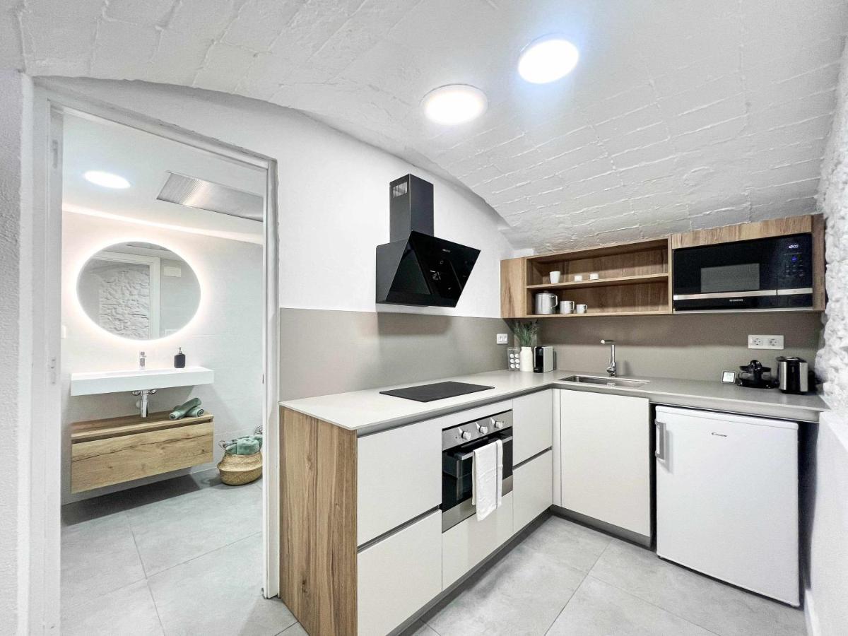 Casa Besalu Estudio En El Centro Del Pueblo Esterno foto