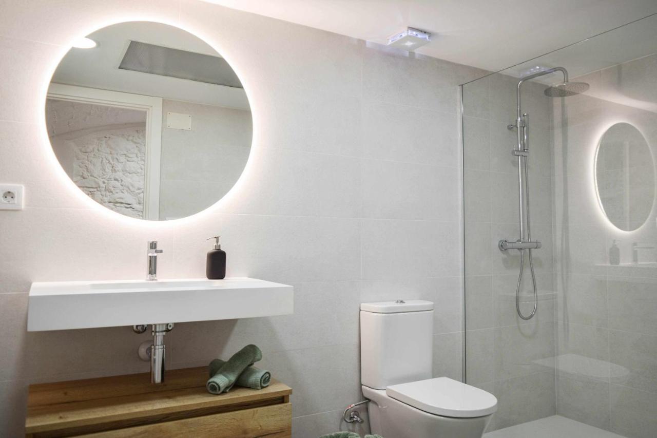 Casa Besalu Estudio En El Centro Del Pueblo Esterno foto