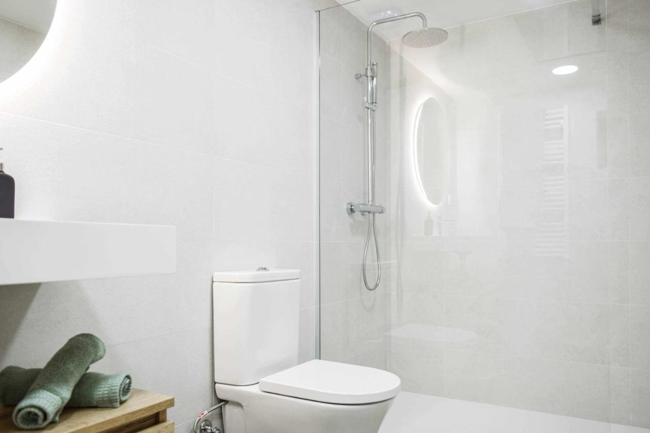 Casa Besalu Estudio En El Centro Del Pueblo Esterno foto