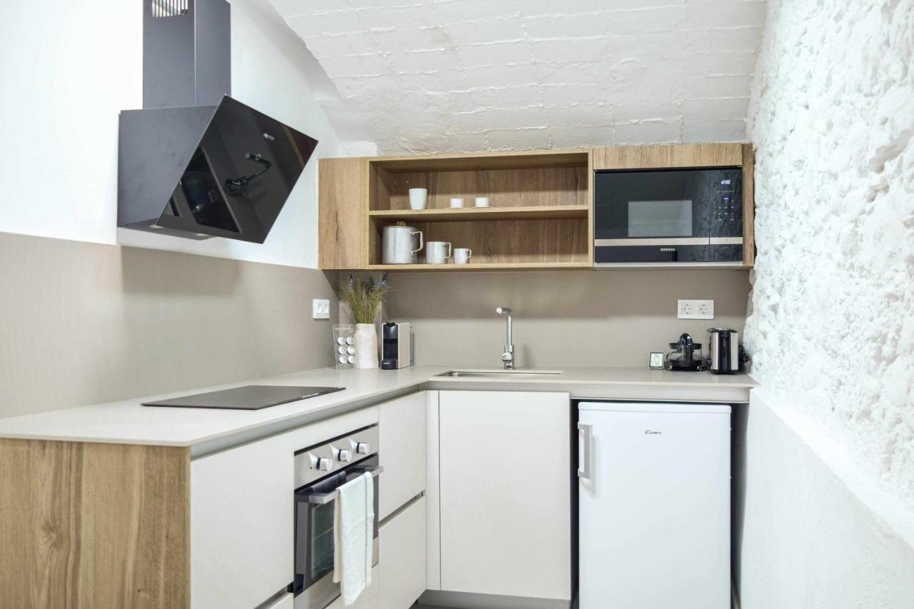 Casa Besalu Estudio En El Centro Del Pueblo Esterno foto