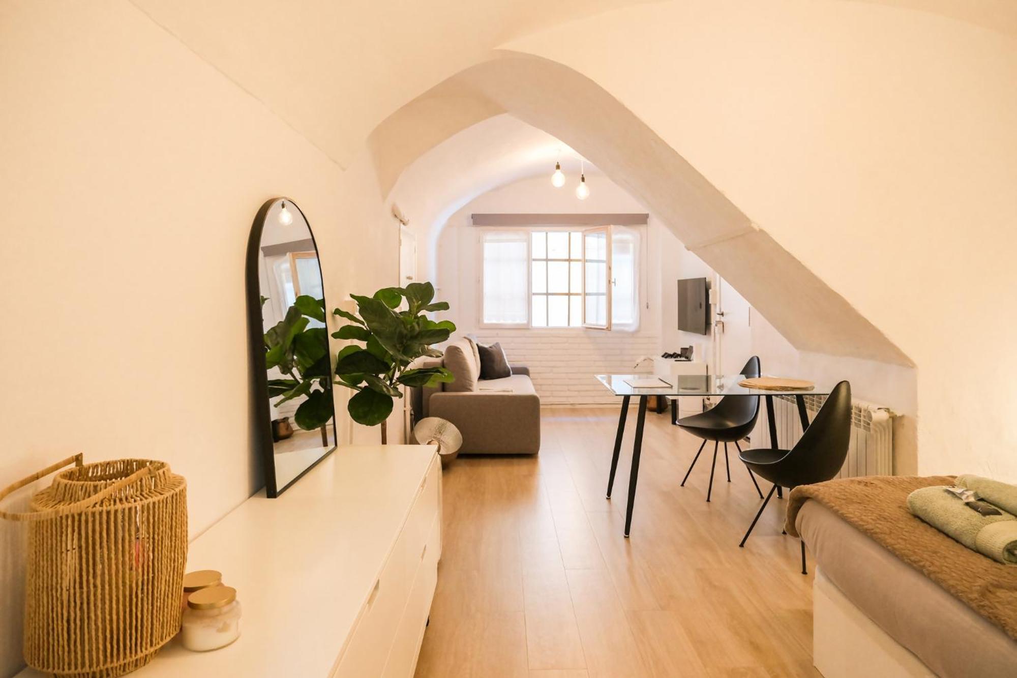 Casa Besalu Estudio En El Centro Del Pueblo Esterno foto