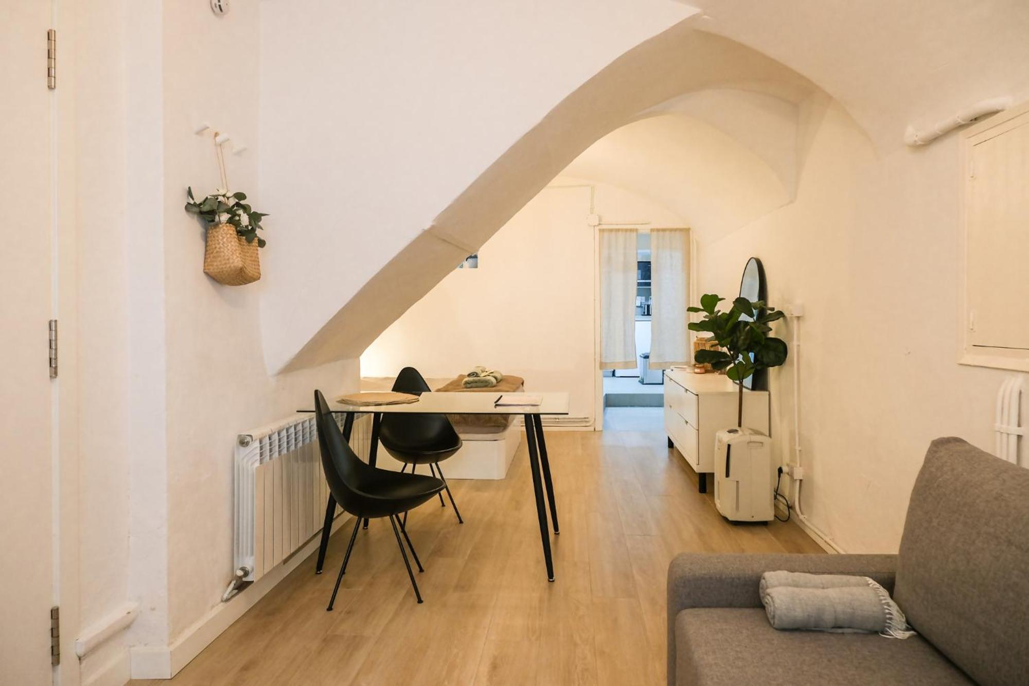 Casa Besalu Estudio En El Centro Del Pueblo Esterno foto